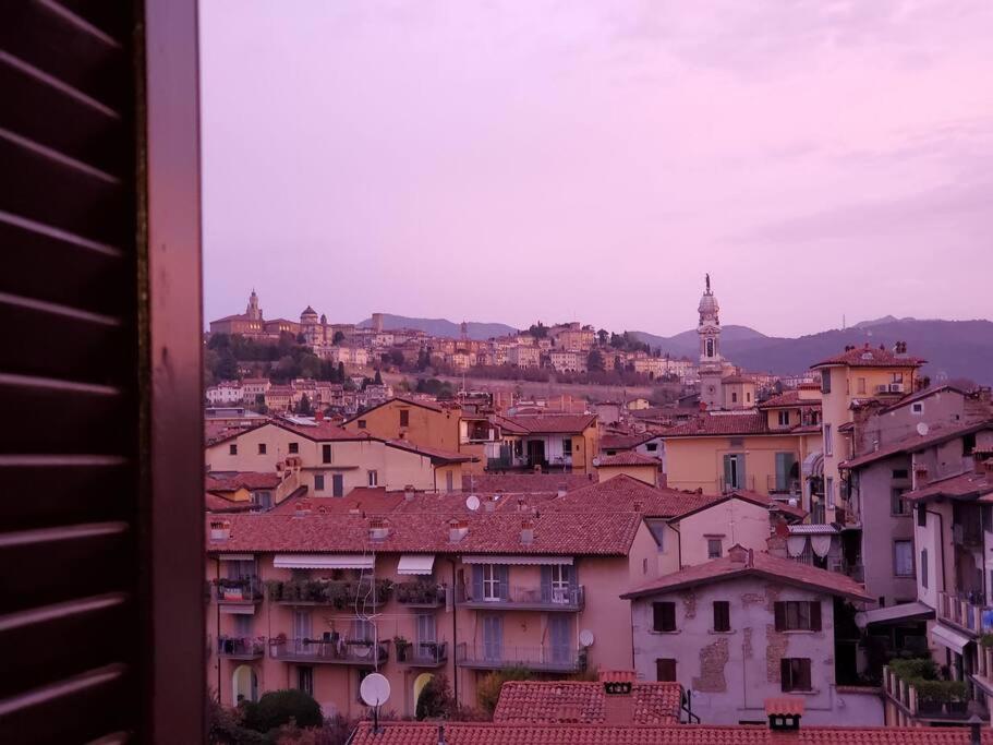 "La Me Ca" Intero Appartamento In Centro Con Vista Sui Colli 베르가모 외부 사진